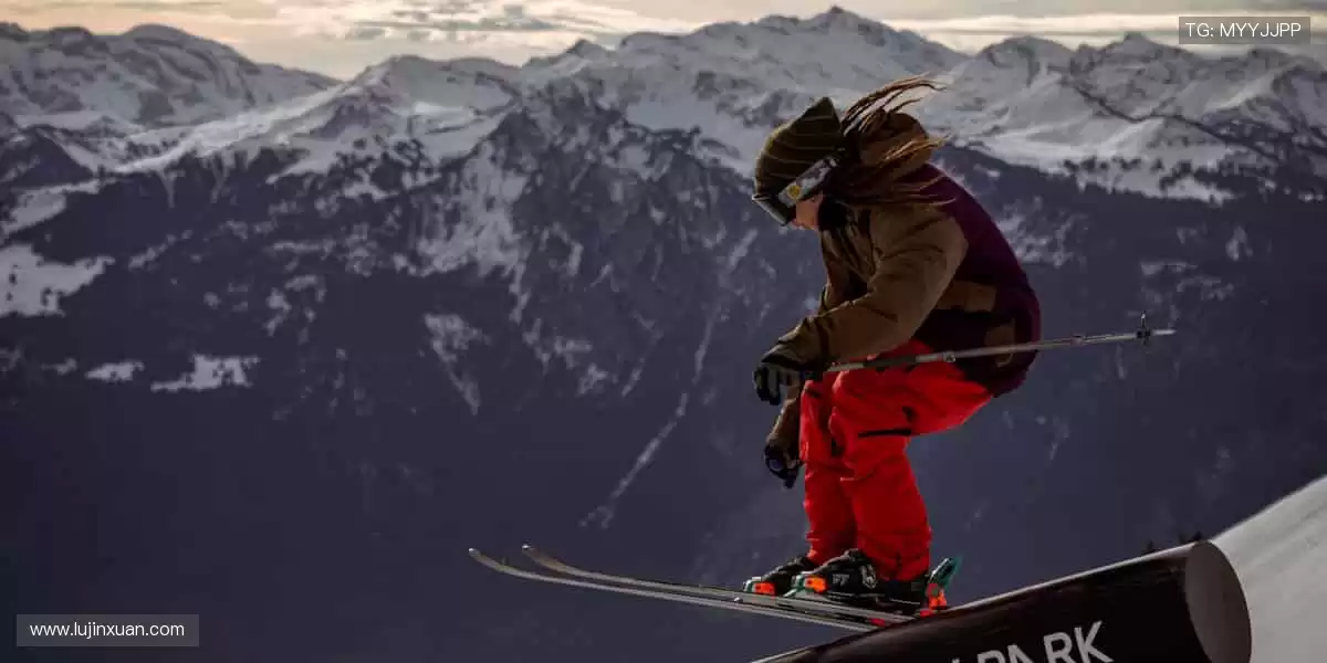 🎁 热爱永不缺席!官方正品周边,把偶像的力量穿在身上,握在手里!